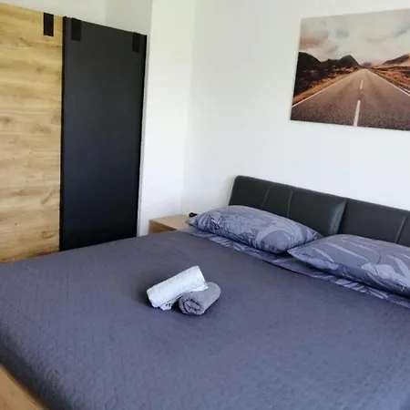 Penthouse Ivan Appartamento Drniš